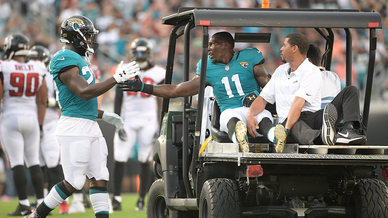 Jaguars receiver Marqise Lee out for season after helmet hit to knee