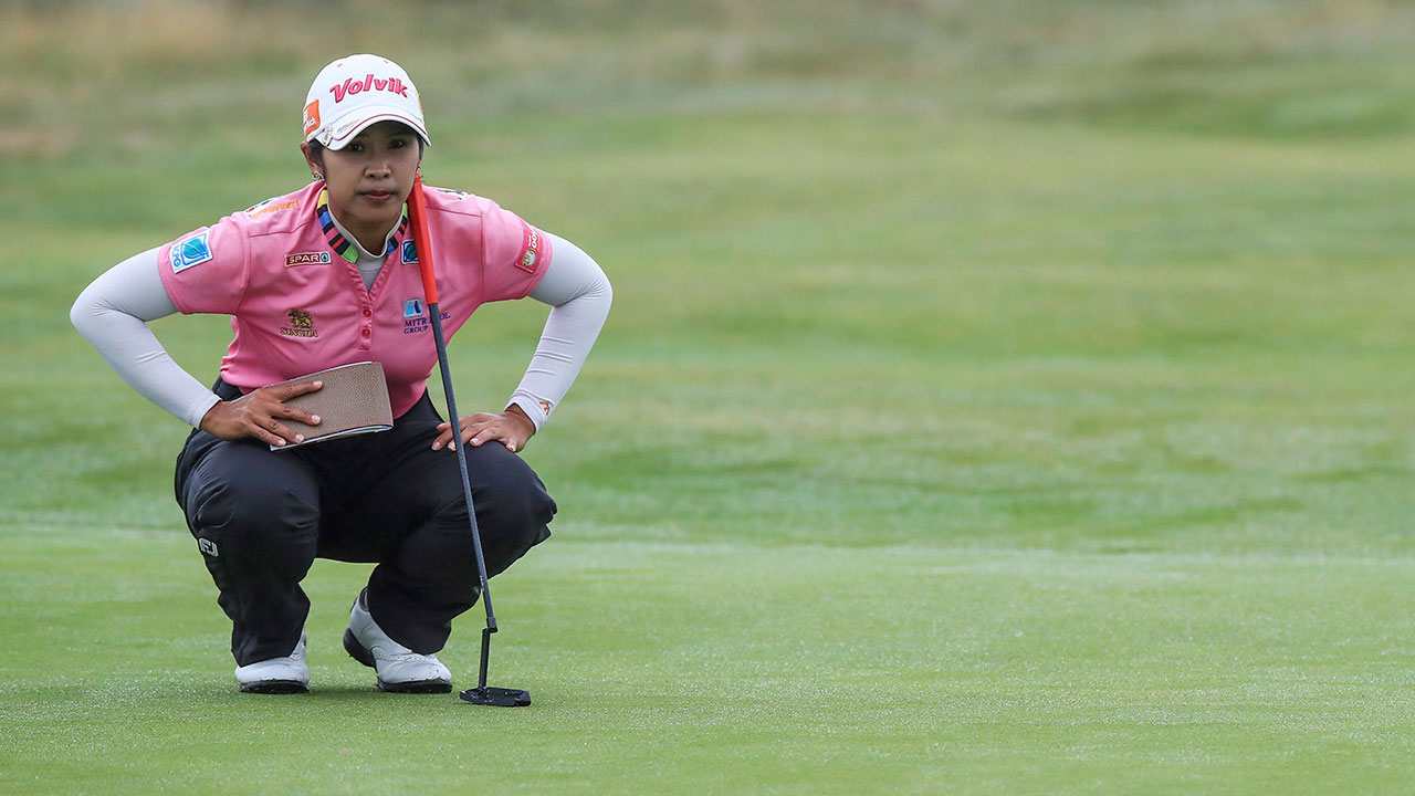 pornanong_phatlum_judges_a_green