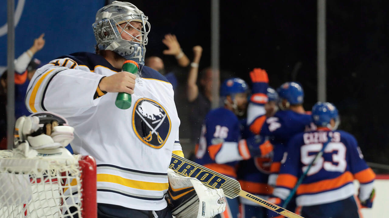 robin-lehner-reacts-after-giving-up-goal-to-islanders