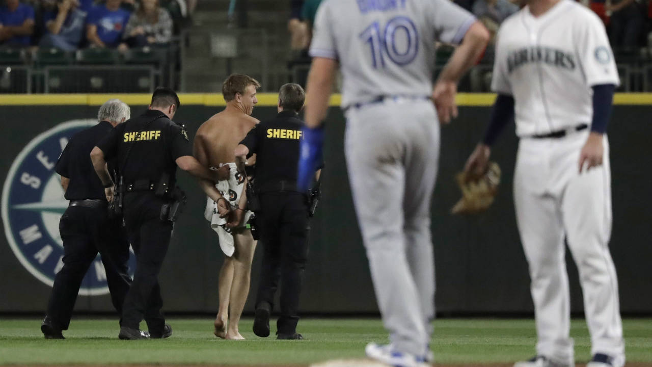 Vancouver man who went streaking at baseball game to appear in ...