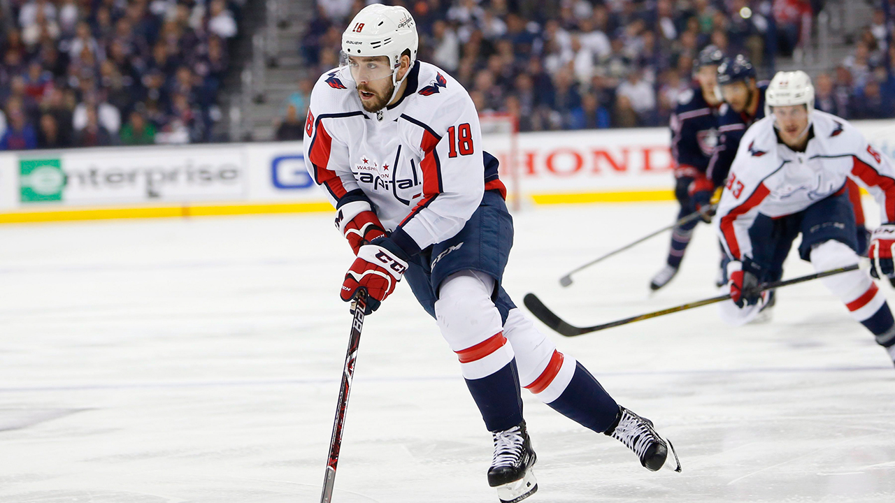 washington-capitals-chandler-stephenson-against-columbus-blue-jackets