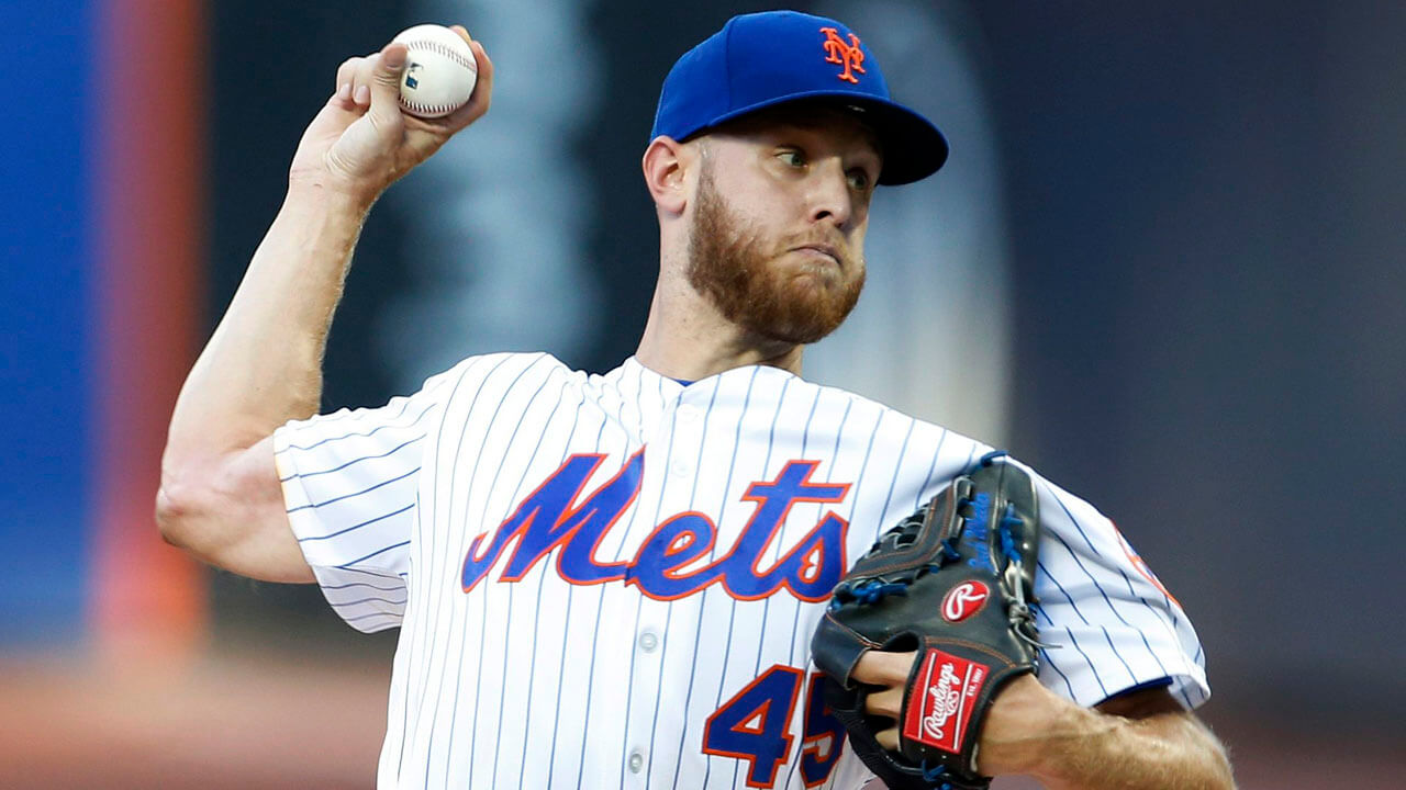 zack-wheeler-pitches-for-mets-against-braves