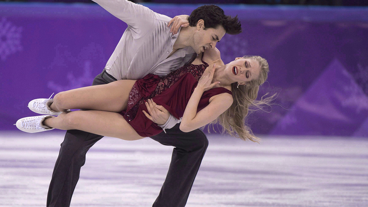 Canadian ice dancers Weaver, Poje take gold medal at Autumn Classic