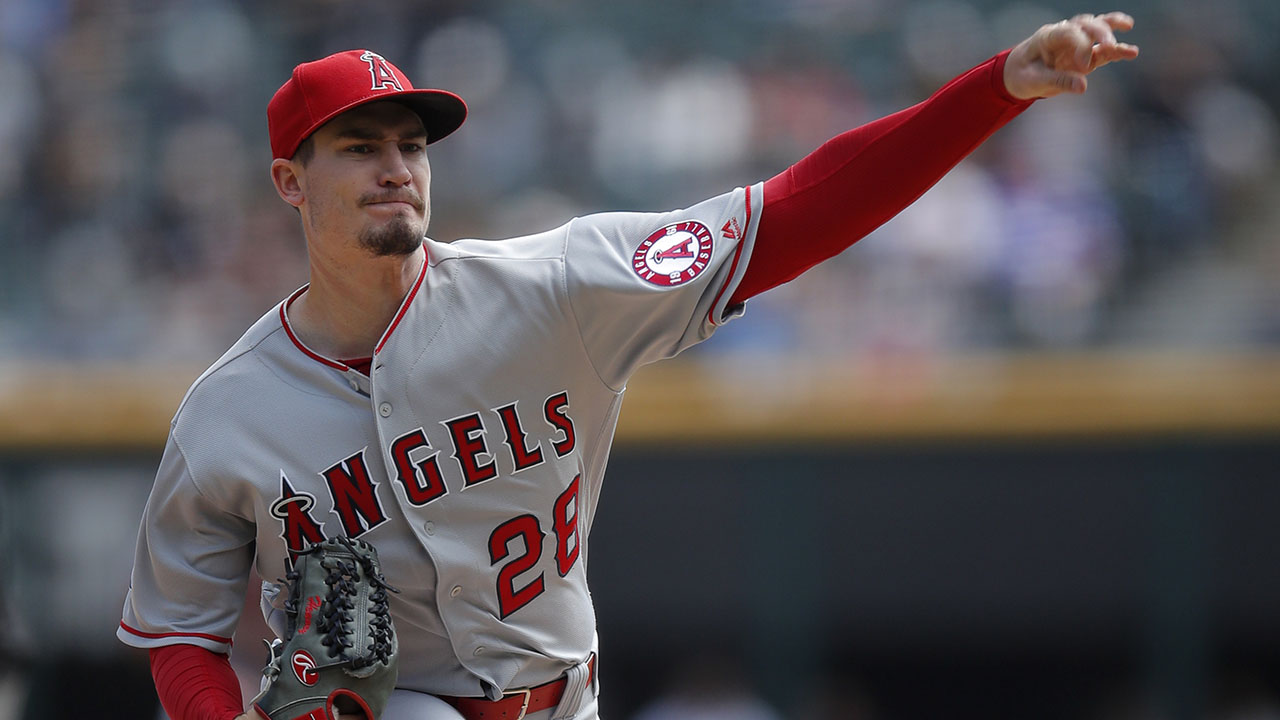 Los Angeles Angels' Andrew Heaney pitches against the Chicago White Sox during the first inning of a baseball game Sunday, Sept. 9, 2018, in Chicago. (Jim Young/AP)