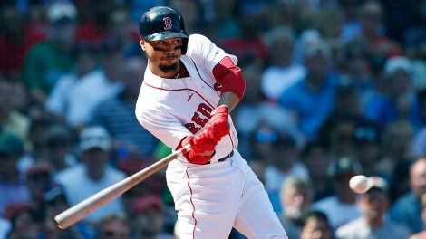 MLB-Red-Sox-Betts-hits-sacrifice-fly-against-Mets