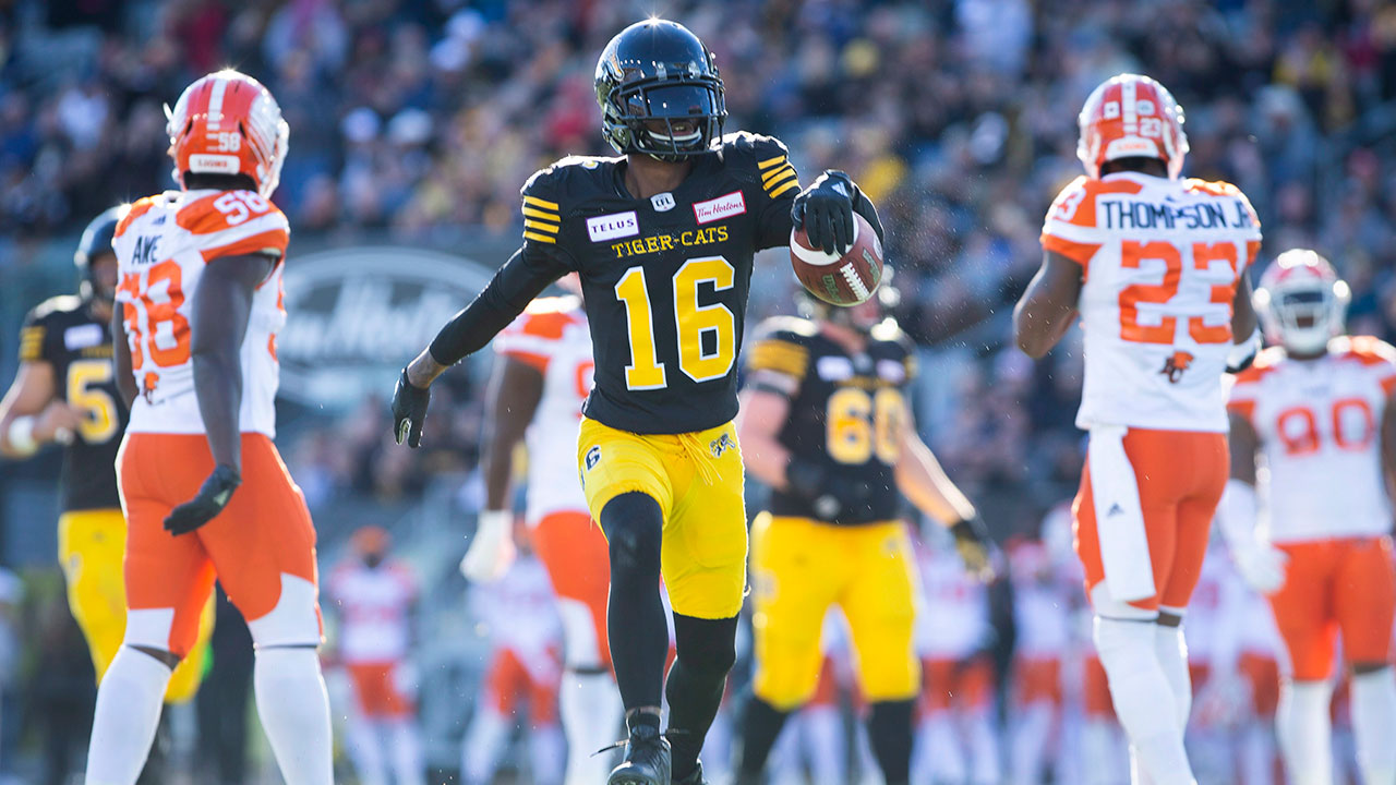 brandon_banks_celebrates_catching_a_touchdown_pass