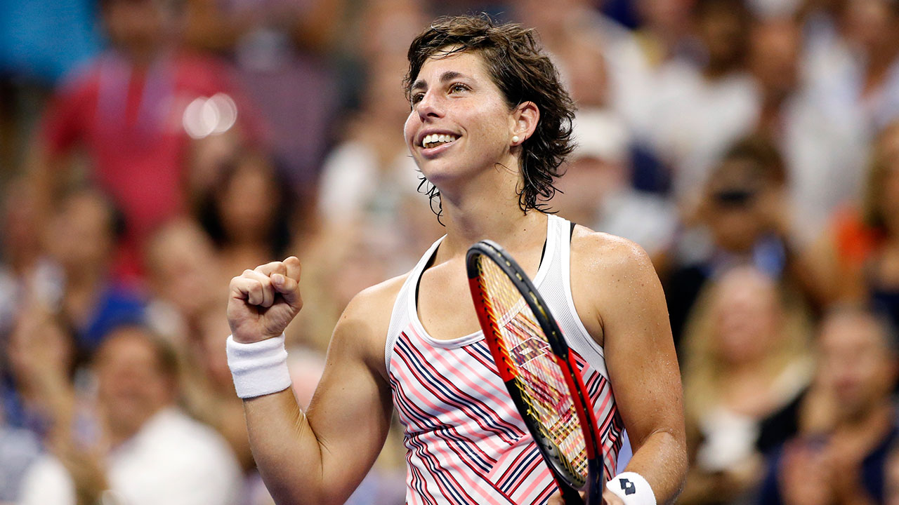 carla_suarez_navarro_celebrates_beating_maria_sharapova