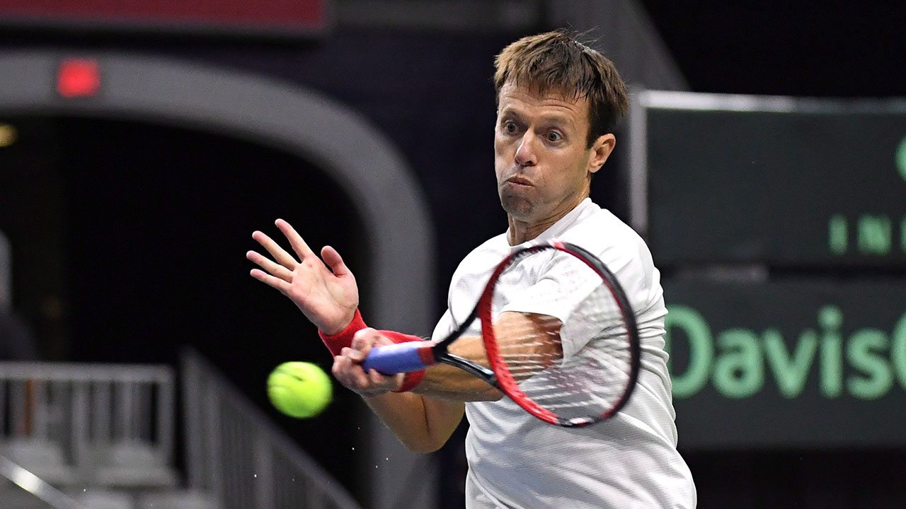 Nestor inducted into Canada’s Tennis Hall of Fame in oncourt ceremony