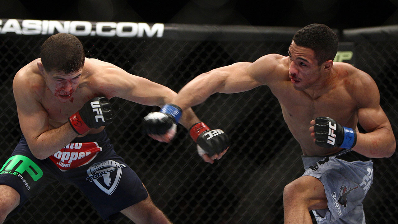 al-iaquinta-kevin-lee-fight-during-ufc-169