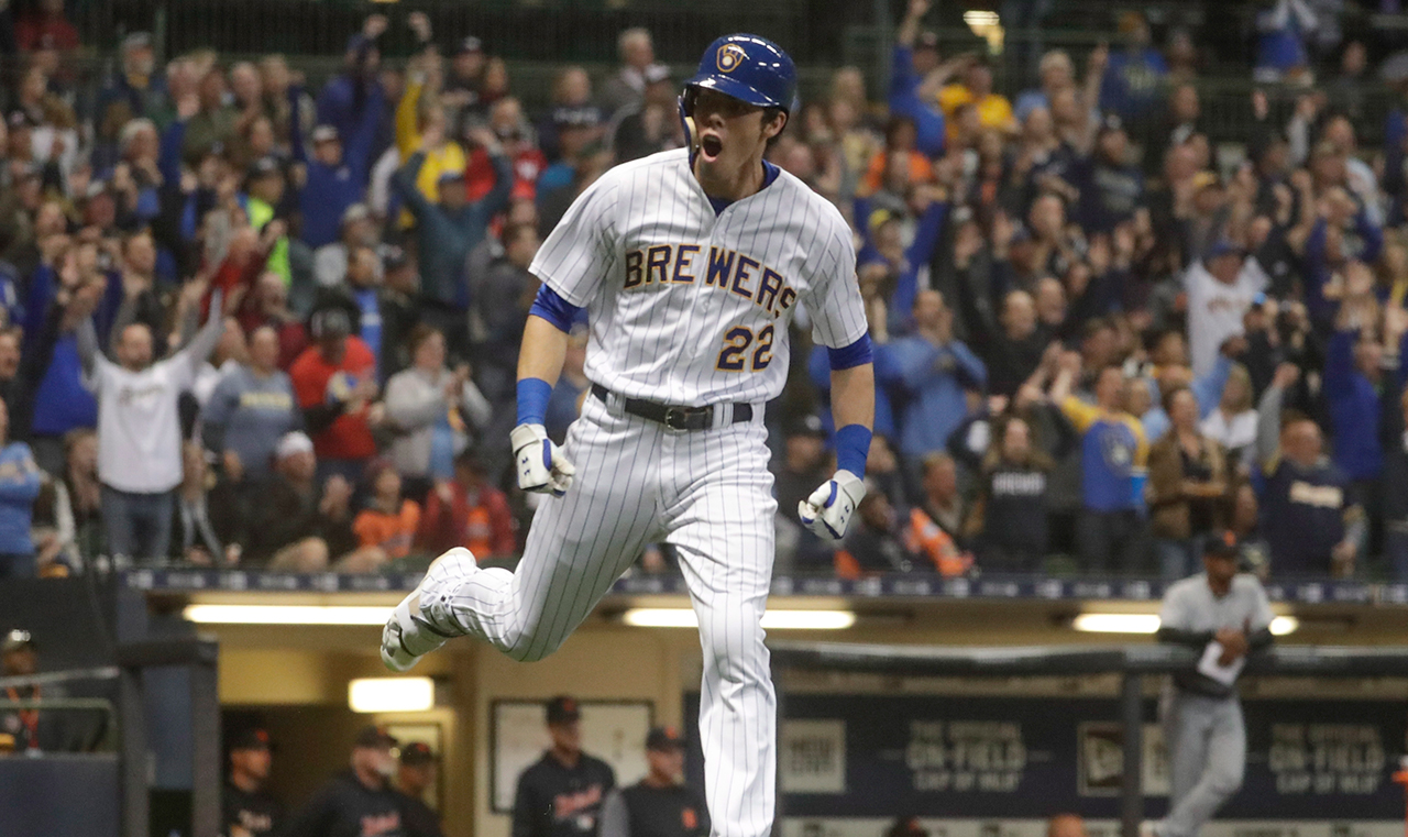 brewers-christian-yelich-celebrates-after-home-run