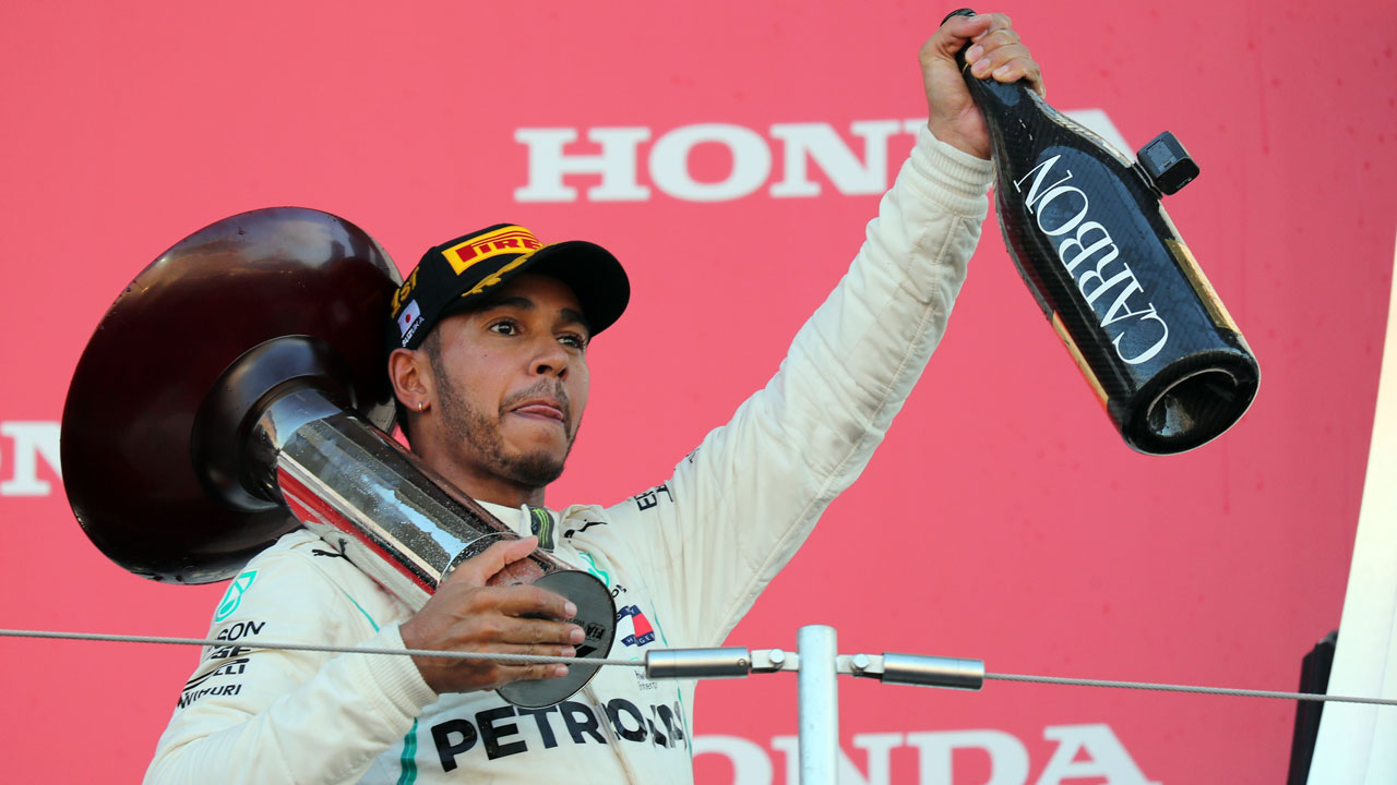 lewis-hamilton-wins-japan-grand-prix