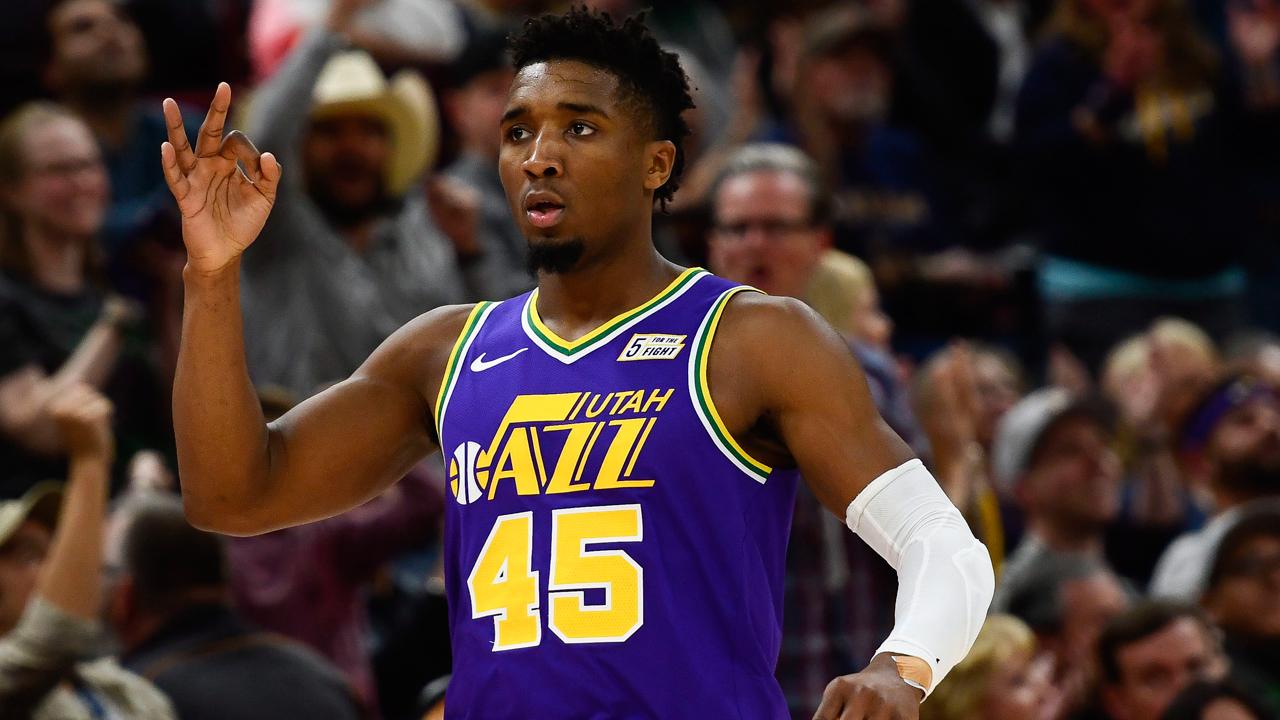 Donovan Mitchell Double-Clutches, Drains Buzzer-Beater Against Wolves