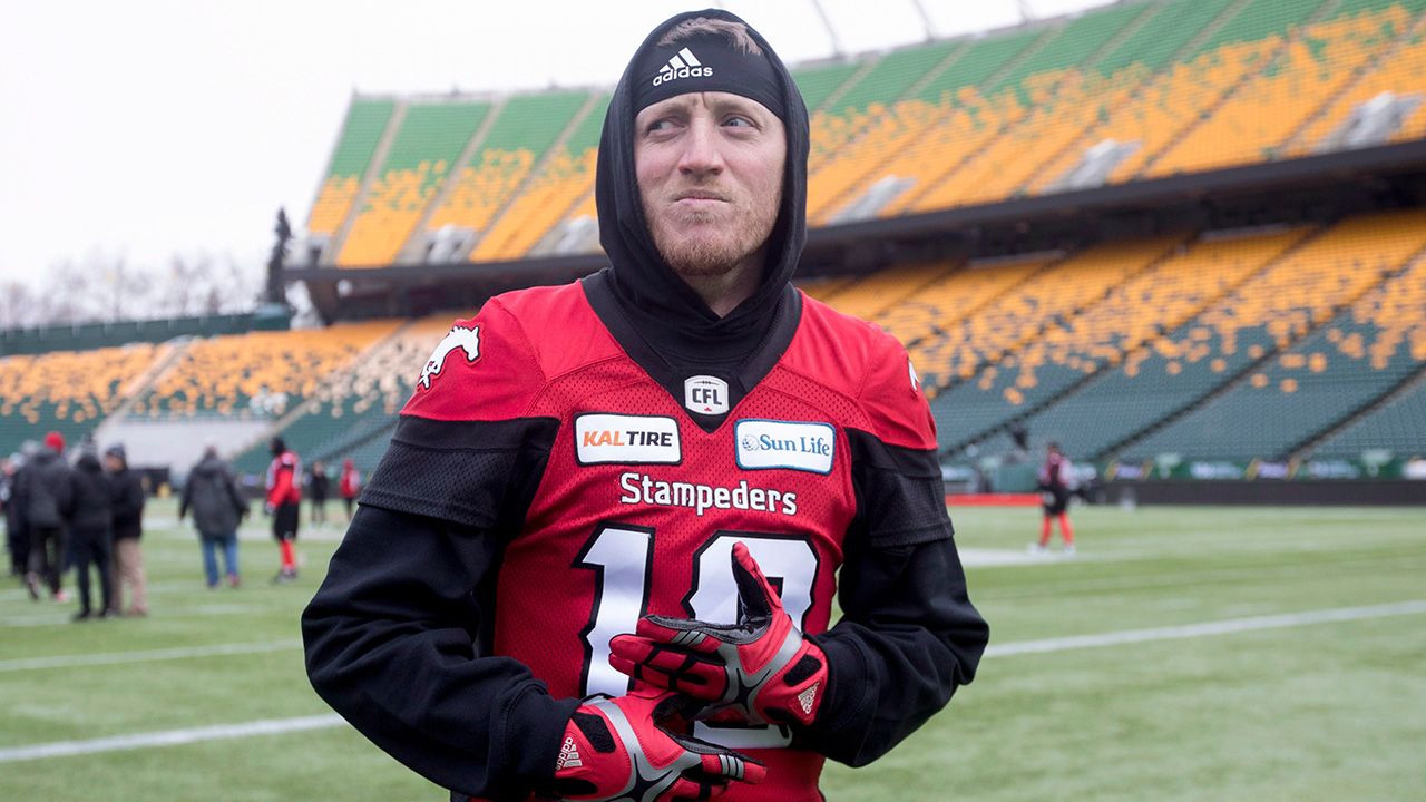 CFL-Stampeders-Bo-Levi-Mitchell-during-team-walkthrough