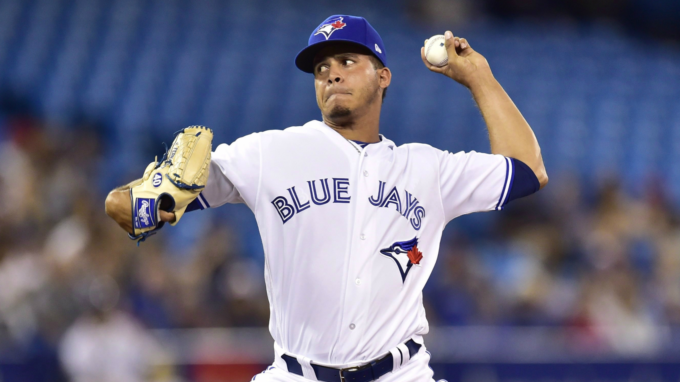 Blue Jays create 40-man flexibility by clearing five pitchers off
