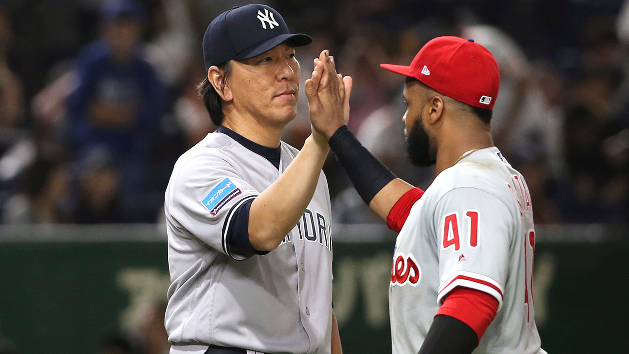 MLB-All-Star-Matsui-Santana-High-Five