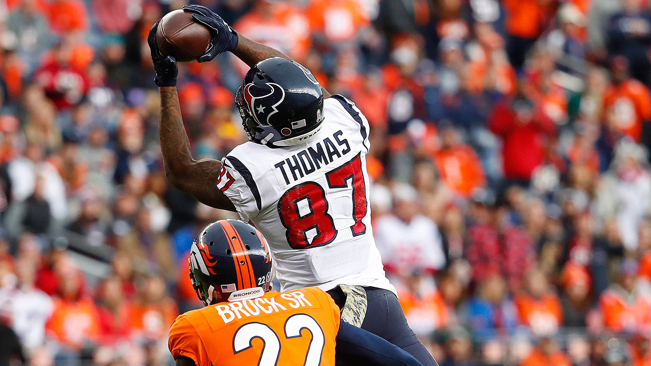 NFL-Texans-Thomas-makes-catch-against-Broncos