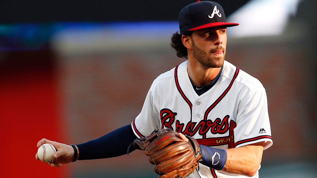 Braves' Swanson has wrist surgery, to be ready for spring training