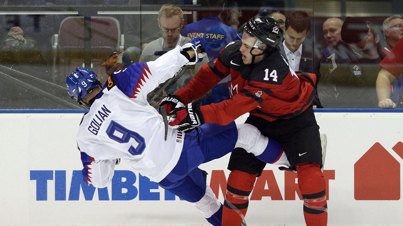 Team_Canada_Maxime_Comtois_WJC_Big_Hit
