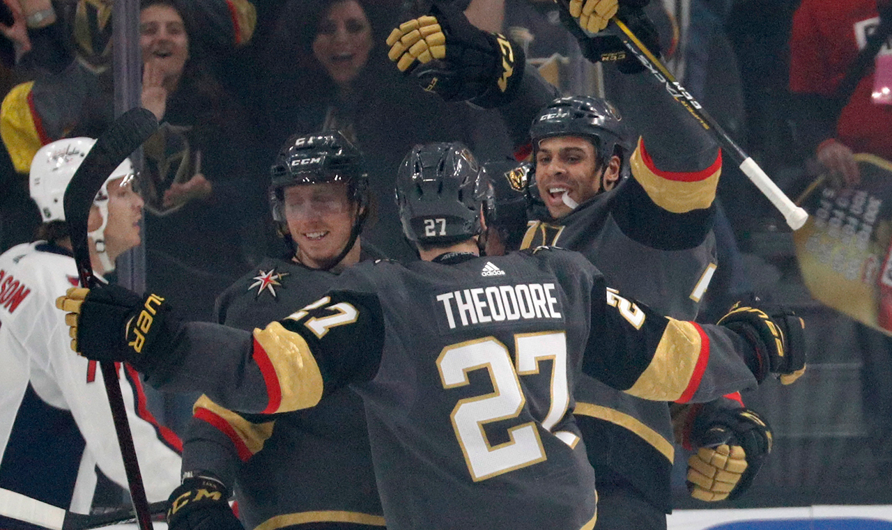 golden-knights-ryan-reaves-celebrates-with-teammates