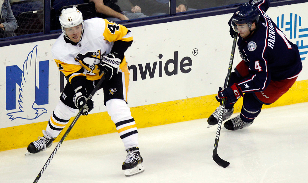 penguins-forward-daniel-sprong-controls-the-puck