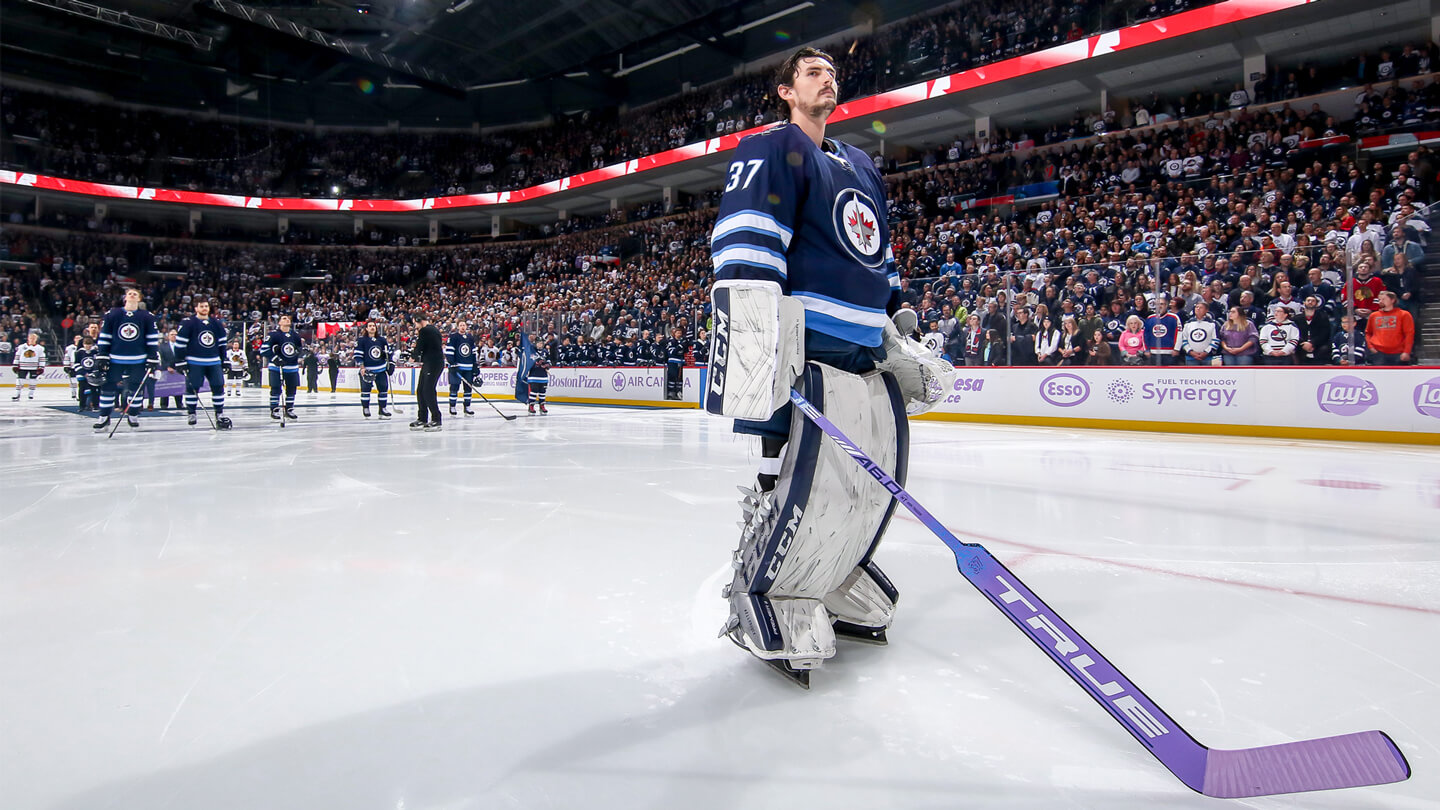 Connor Hellebuyck