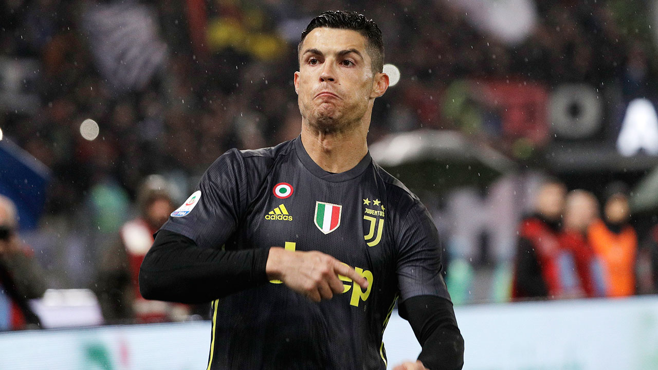 Soccer-Serie-A-Ronaldo-celebrates-goal
