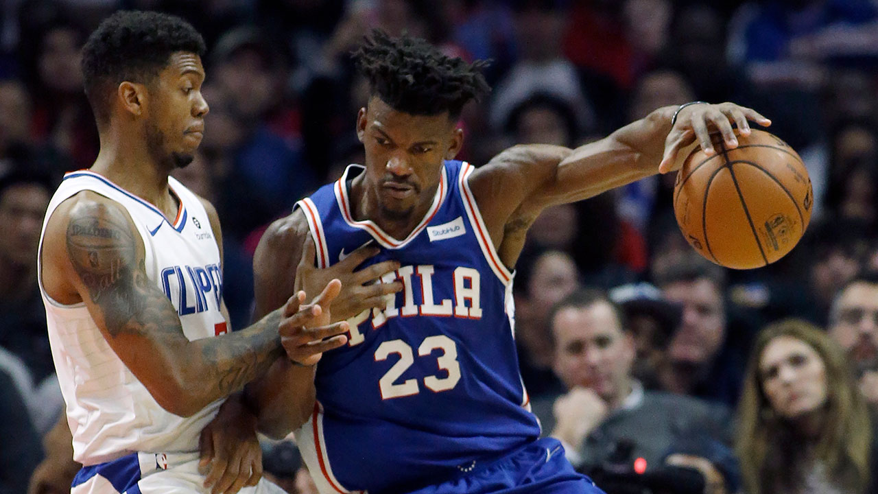 jimmy--butler-posts-up-against-tyrone-wallace