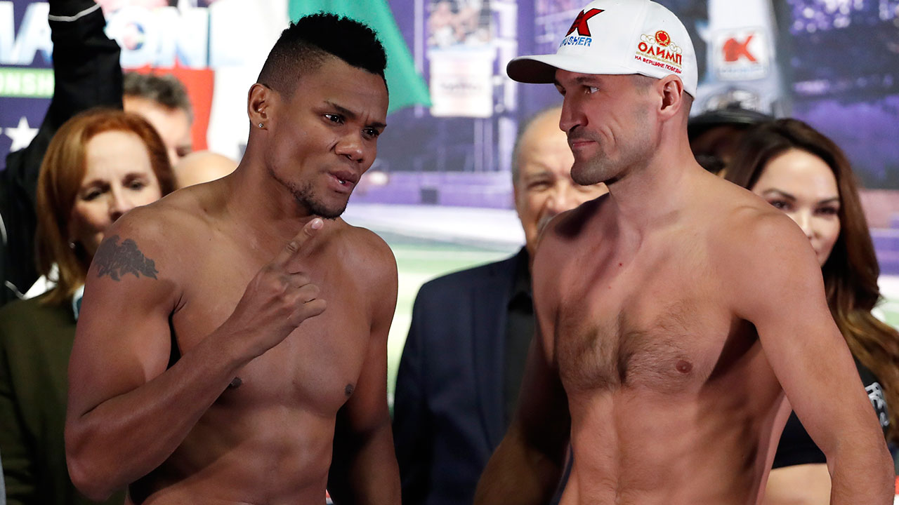 Eleider-Alvarez-faces-off-with-Sergey-Kovalev