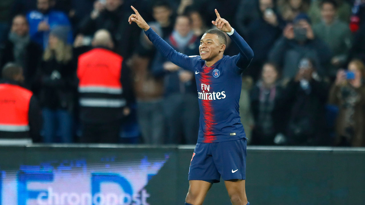 Mbappe-Celebrates