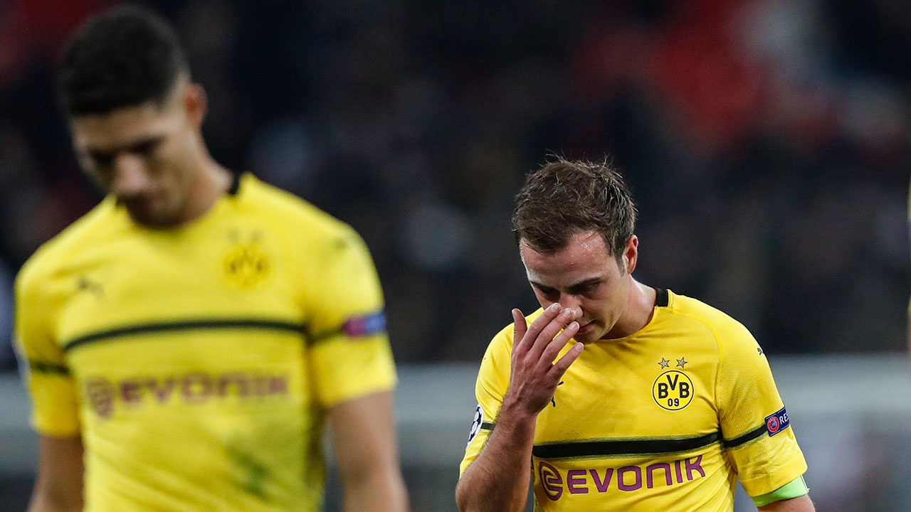 Soccer-Dortmund-Gotze-reacts-after-loss