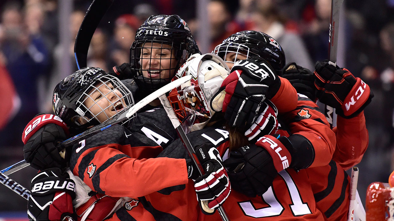 Women's pro hockey league slashes salaries as attendance declines