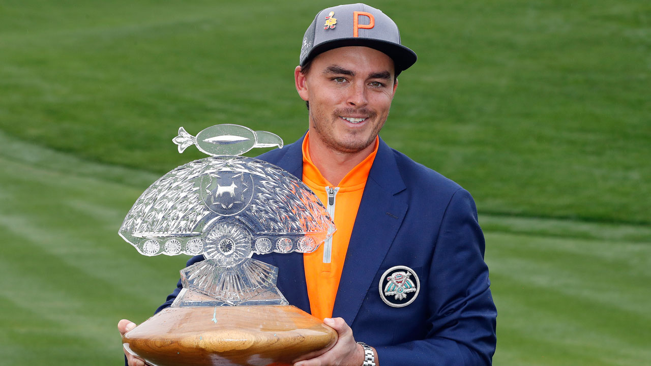 Rickie Fowler nearly holes 159-yard approach at BMW Championship