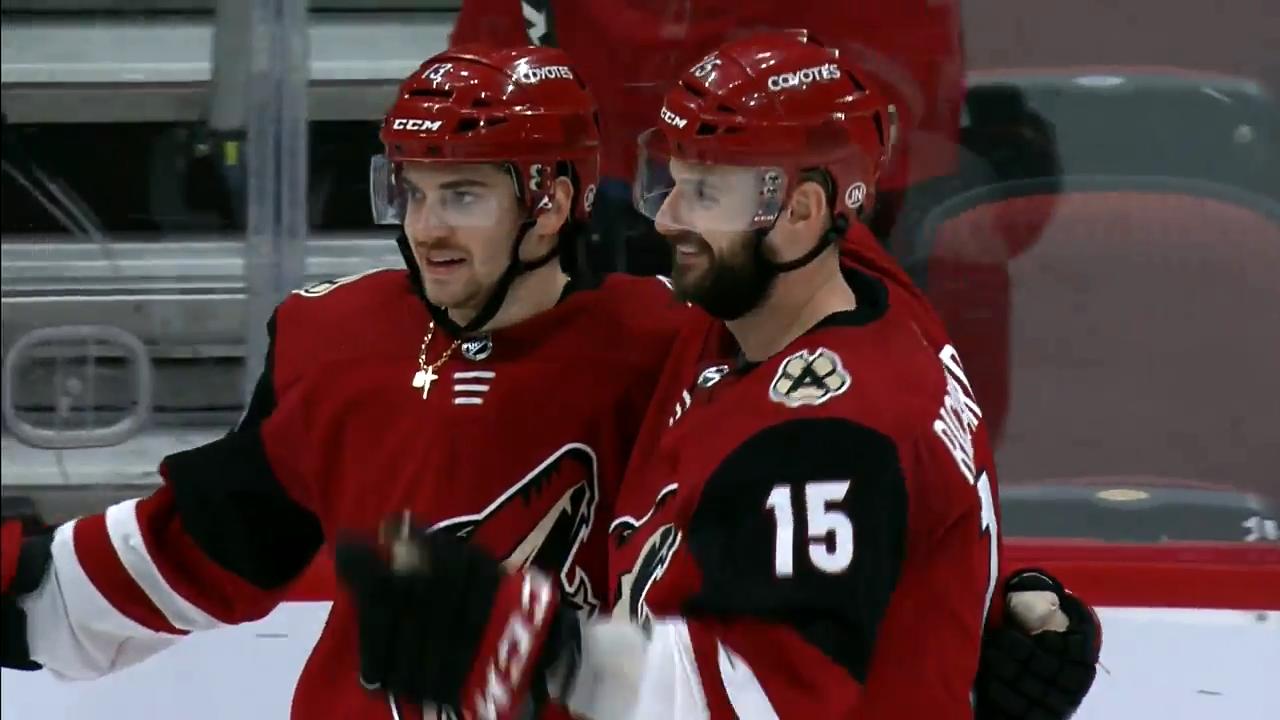 Coyotes' Brad Richardson lights up Canucks with fo