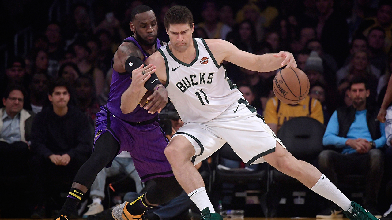 Bucks Become First Team To Clinch Playoff Spot With Win Over Lakers Sportsnet Ca