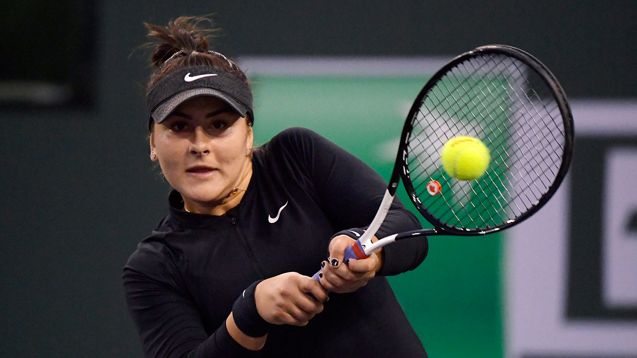 bianca-andreescu-plays-a-backhand