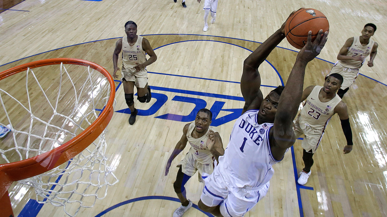 Duke Blue Devils forward Zion Williamson dunks the ball during the   Duke blue devils basketball, Duke blue devils, Basketball players nba