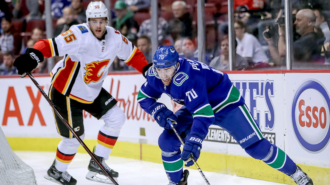 Giordano Adds To Total, As Canucks' Third Period Defensive Shell Again Provides No Offense