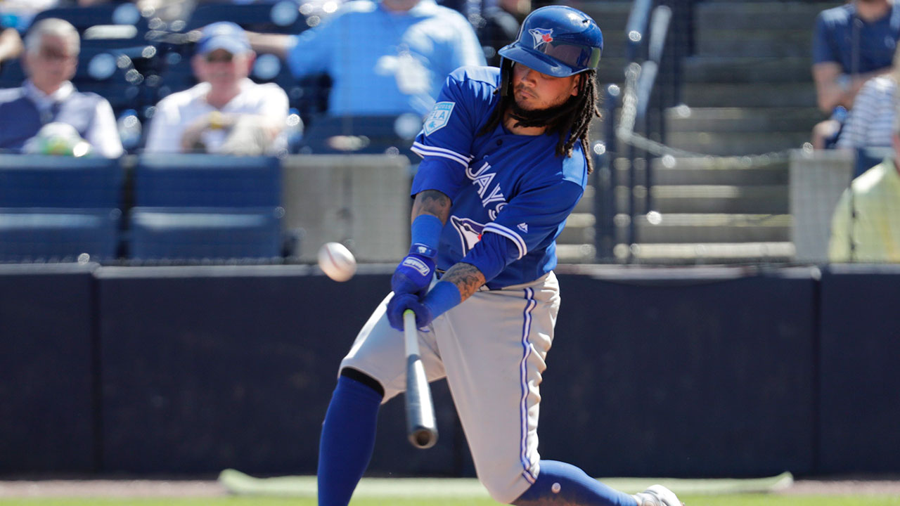 freddy-galvis-flies-out-during-spring-training