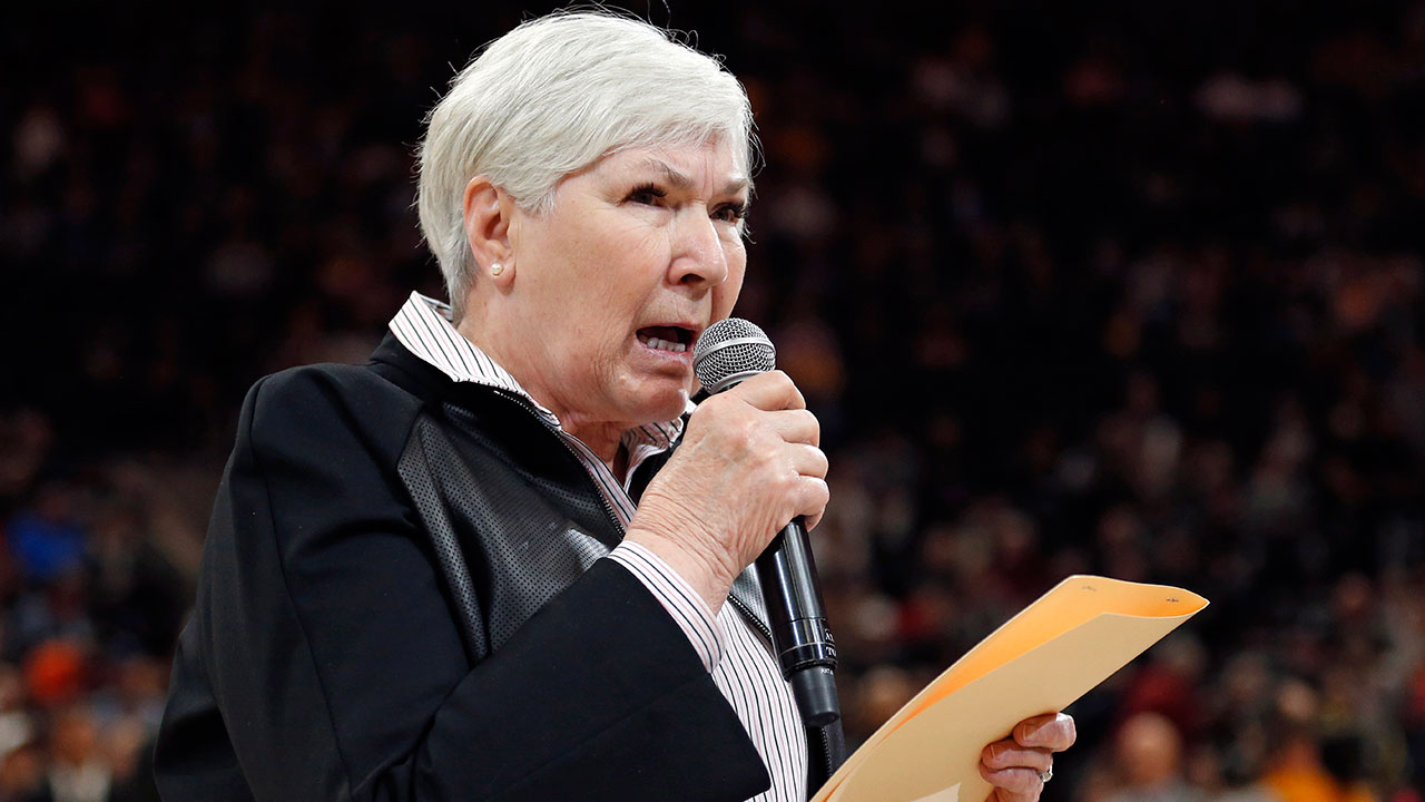 how much is gail miller worth - Ilustrasi 3
