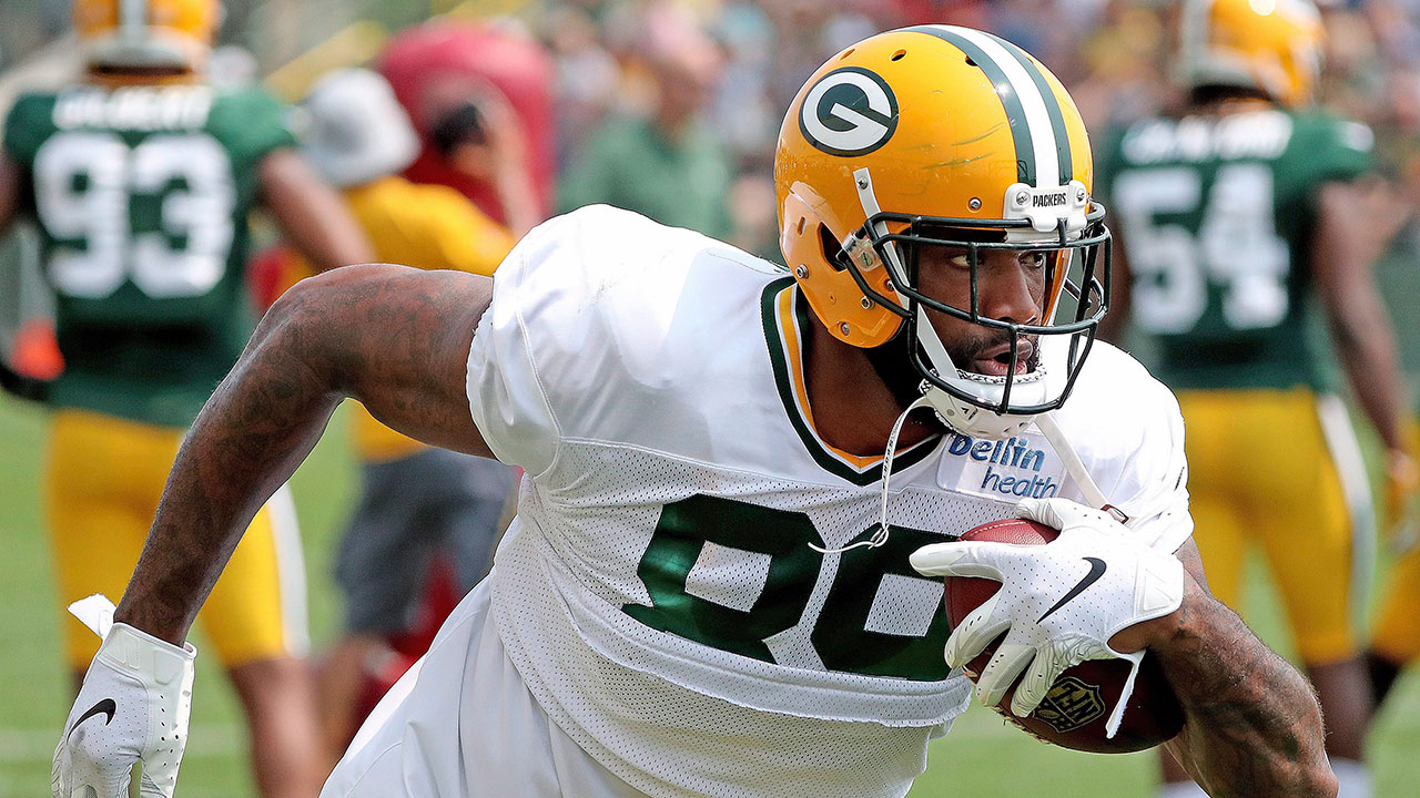 Free-agent tight end Marcedes Lewis awaits call for a record-setting 18th NFL season