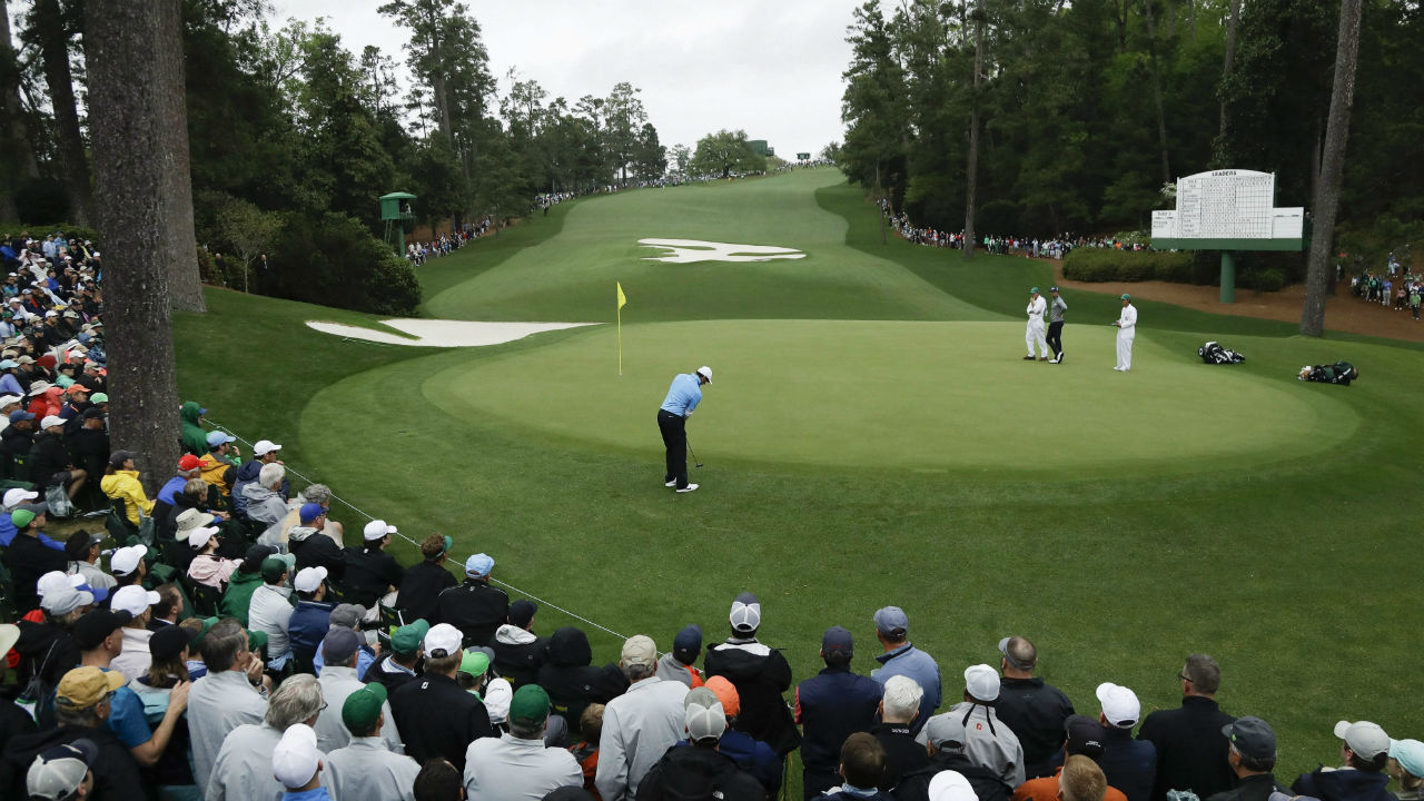 Rory-McIlroy,-of-Northern-Ireland,-plays-the-10th-hole-during-the-third-round-at-the-Masters-golf-tournament-Saturday,-April-7,-2018,-in-Augusta,-Ga.-(AP-Photo/Matt-Slocum)