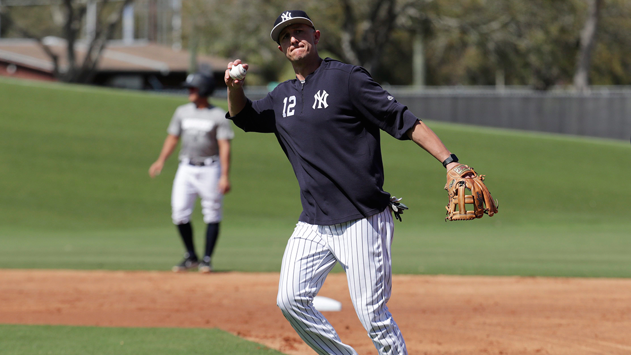 yankees-shortstop-troy-tulowitzki-does-drill-at-spring-training