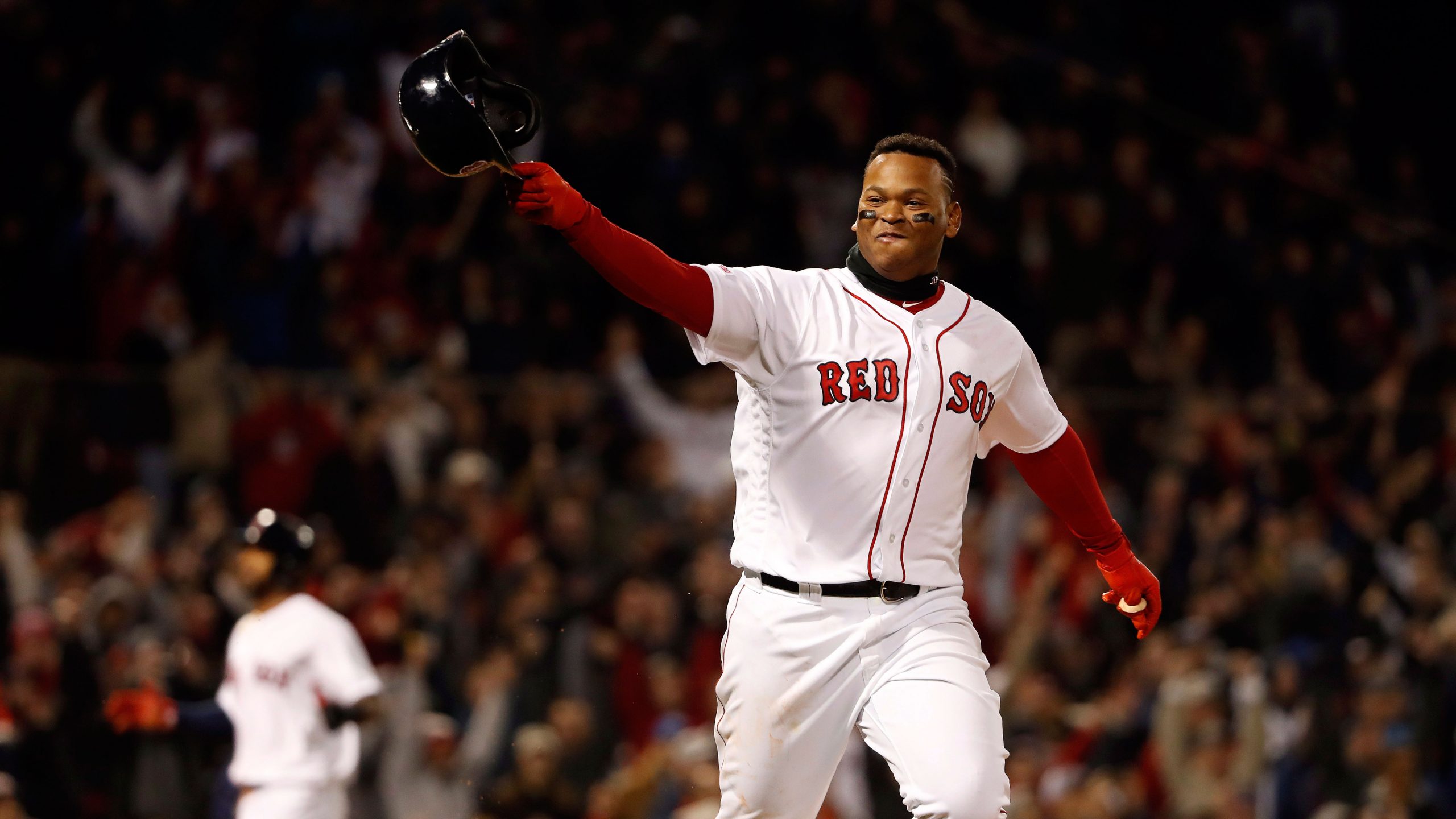 Devers' walk-off hit in 9th carries Red Sox over Blue Jays