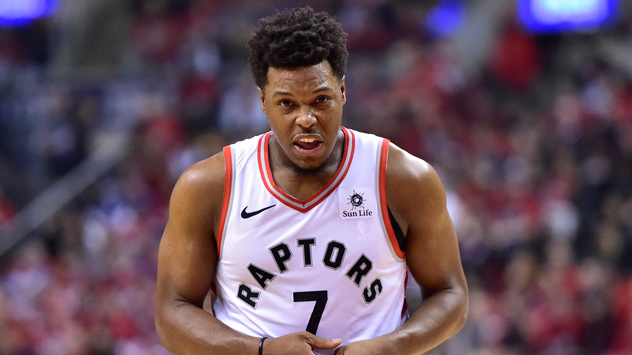 NBA-Raptors-Lowry-winces-in-pain
