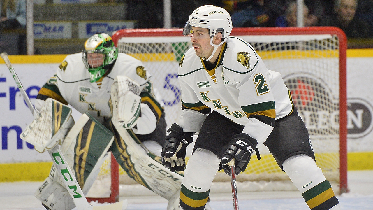 evan-bouchard-playing-for-london-knights