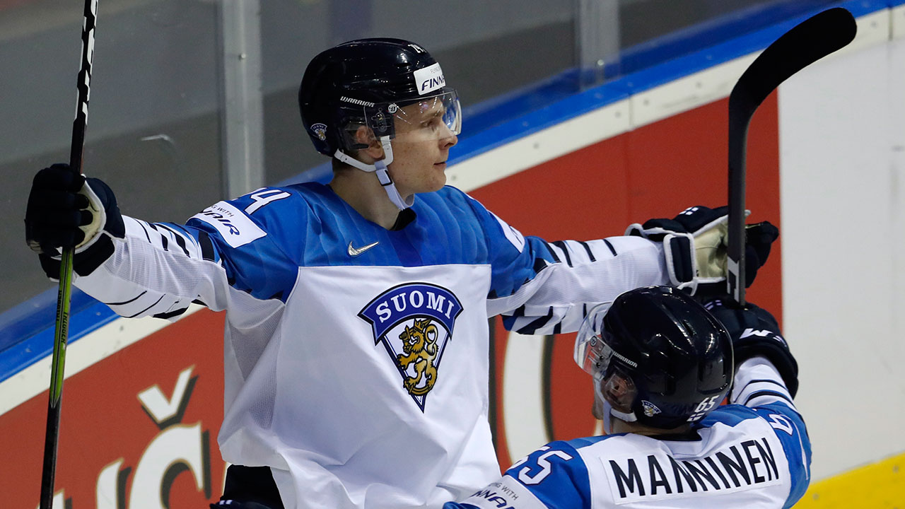 Kakko scores 3 as Finland beats Slovakia; Czechs rout Norway