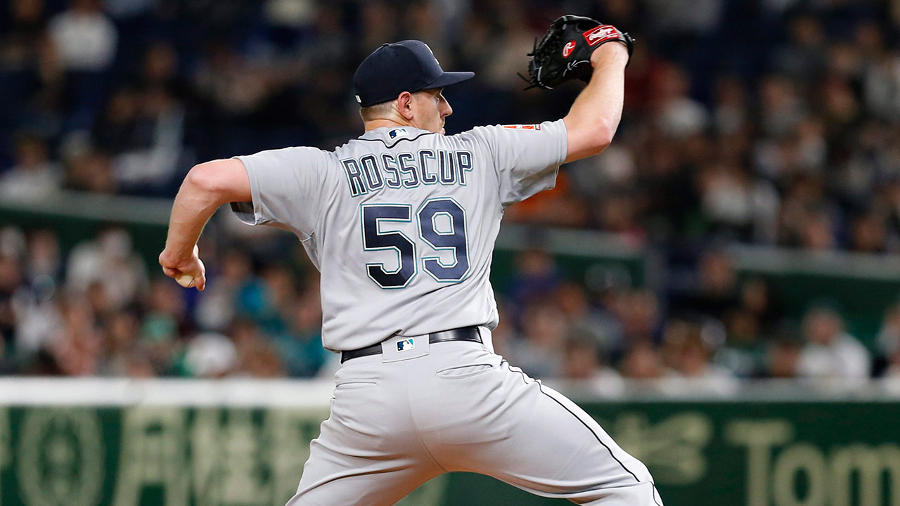 mariners-zac-rosscup-throws-a-pitch