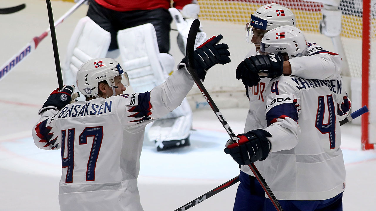 Slovaks are still clinging to life with a big win over France  #IIHFWorlds