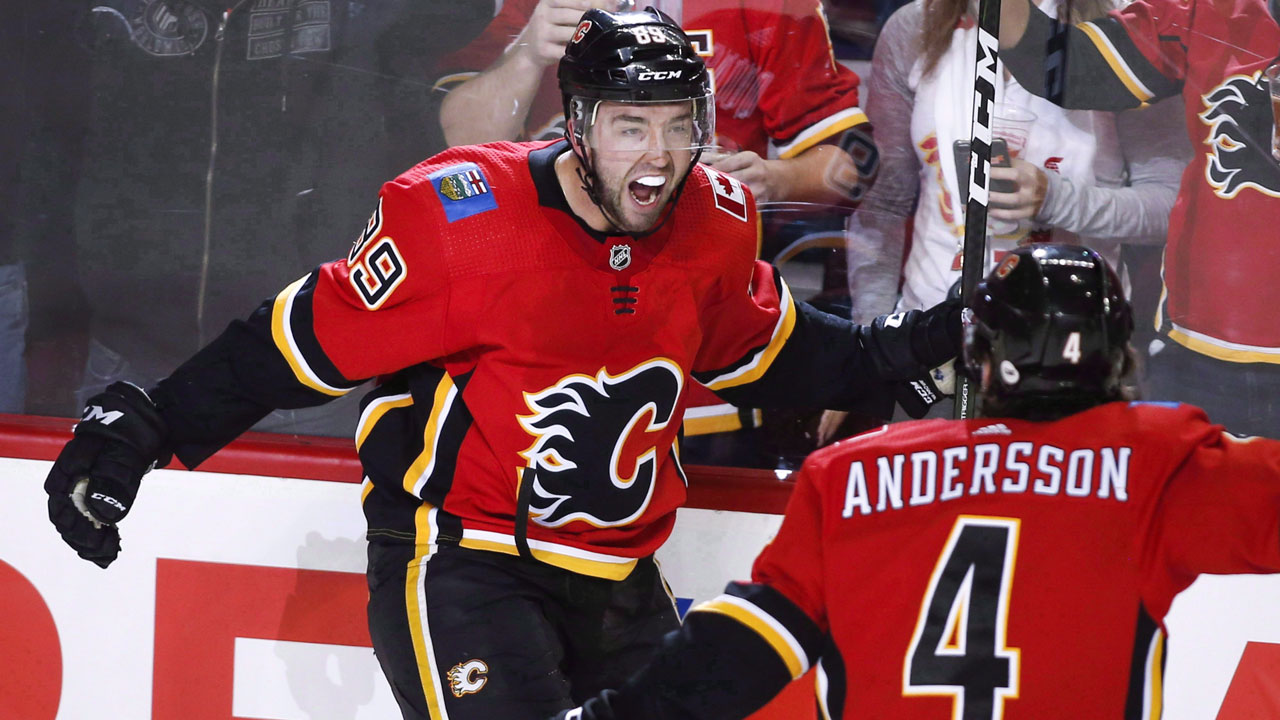Flames sign Alan Quine to one-year, two 