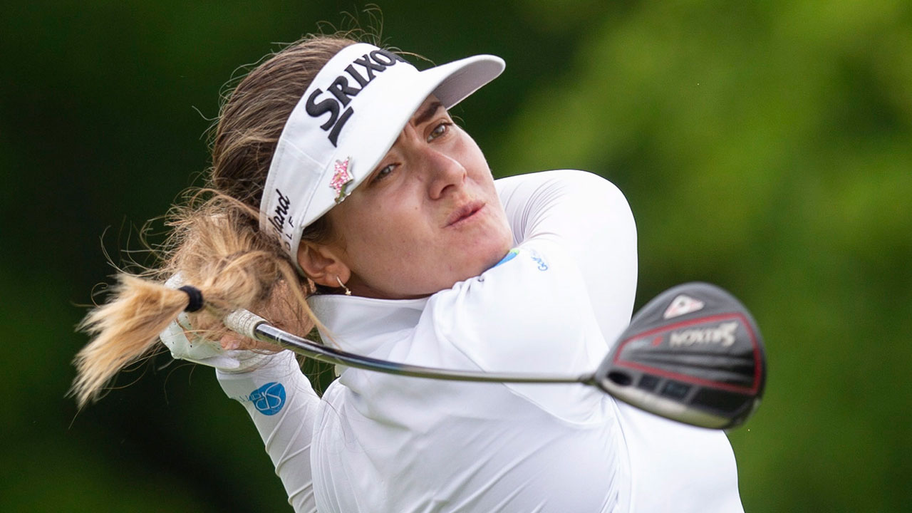 Golf-PGA-Green-hits-shot